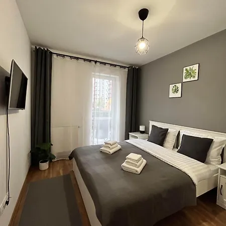 Apartment Leaf